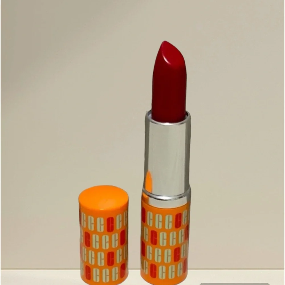 Clinique Lip Color + Primer in Cherry Pop new